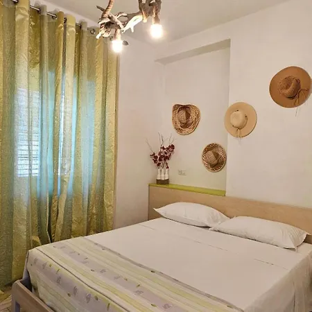 By Interhome Apartamento Peschici