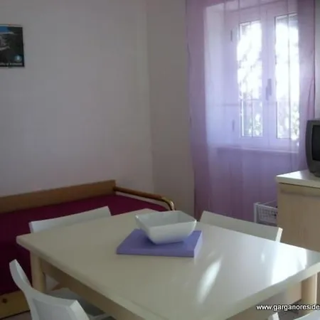 Appartamento Zwei-zimmer-penthouse-wohnung Mit Terrasse Mit Meerblick By Interhome