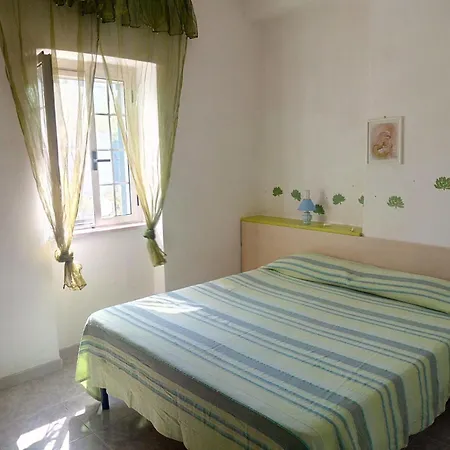 Apartamento By Interhome